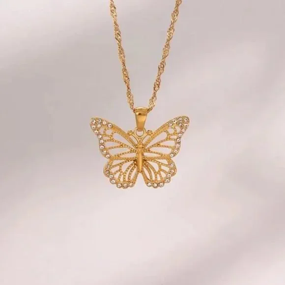 New Butterfly 18K Gold Hollow Out Pendant Necklace, NICE NECKLACE, CUTE NECKLACE - Picture 5 of 6